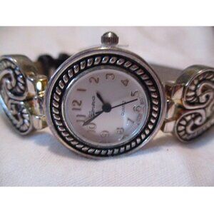 Geneva Watch Round Silver Toned Face Brown Buckle Band Heart Themed New Battery